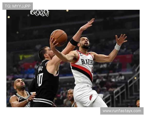 温班亚马季后赛潜力惊艳，未来巨星呼之欲出